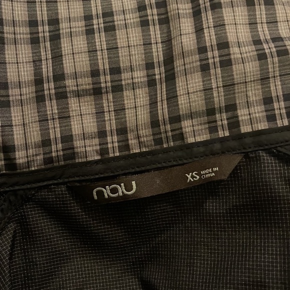 NAU XSmall Women's Taupe/Black Plaid Asymmetric Snap Closure Jacket - Picture 9 of 10